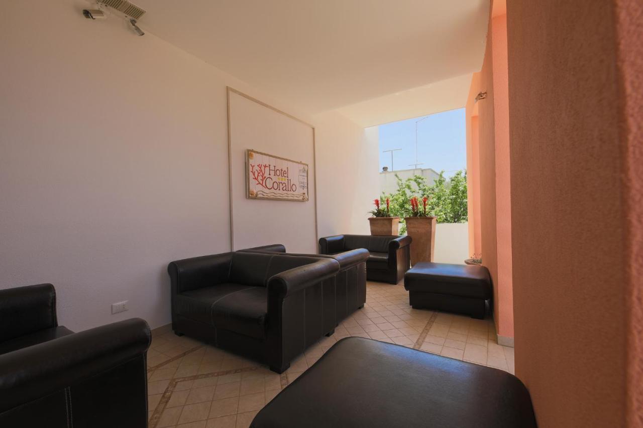 Hotel Corallo Torre Santa Sabina Zewnętrze zdjęcie
