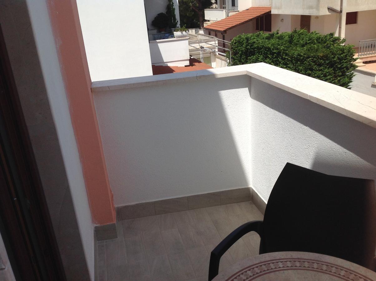 Hotel Corallo Torre Santa Sabina Zewnętrze zdjęcie