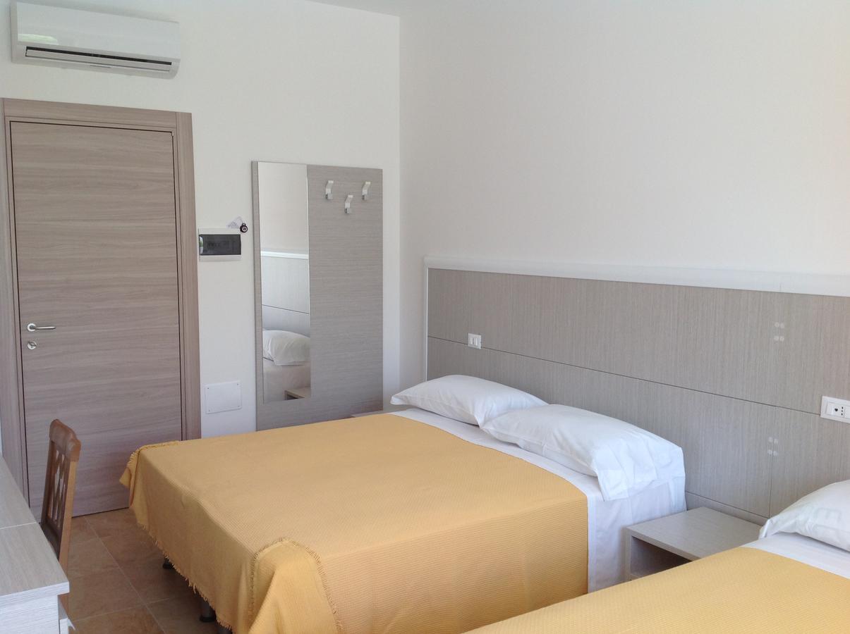 Hotel Corallo Torre Santa Sabina Zewnętrze zdjęcie
