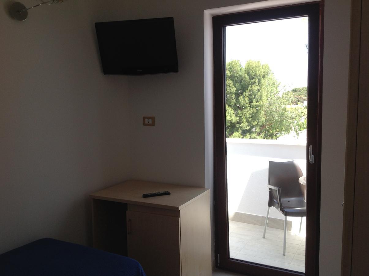 Hotel Corallo Torre Santa Sabina Zewnętrze zdjęcie