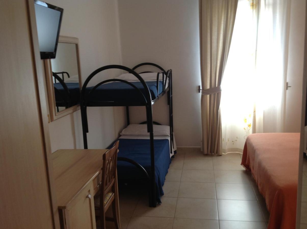 Hotel Corallo Torre Santa Sabina Pokój zdjęcie